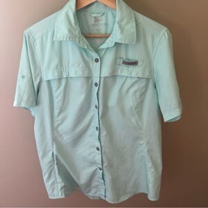 Field & Stream Women’s Light Blue Casual Button Down Short Sleeve Shirt